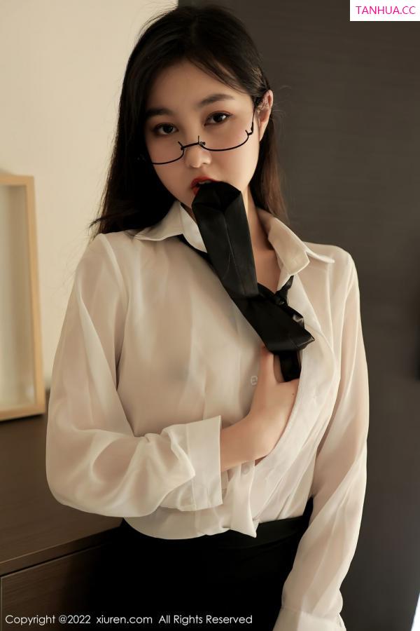 谢晚晚  [XiuRen]高清写真图 2022.06.08 No.5117 谢晚晚第21张图片